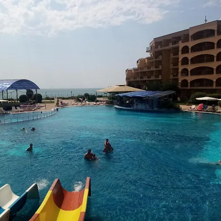 студио релакс, شقة أهيلوي