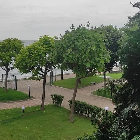 شقة студио релакс, *