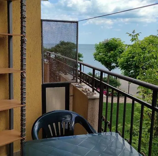 Апартамент студио релакс, *